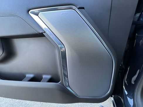 Used 2025 GMC Sierra 3500 Denali w/ Technology Package image 24