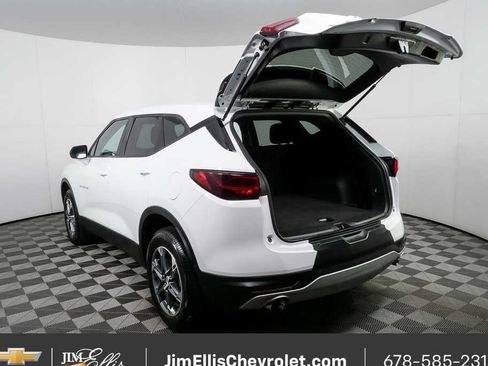 Certified 2025 Chevrolet Blazer LT FWD image 29