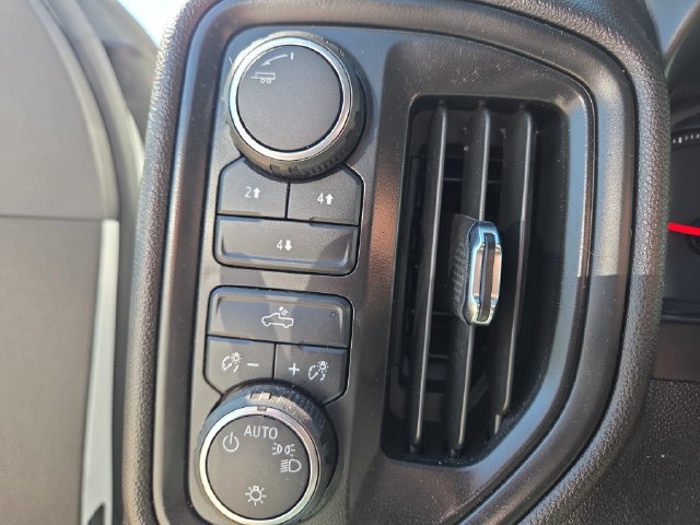 Used 2024 Chevrolet Silverado 3500 W/T w/ WT Convenience Package AWD/4WD image 34