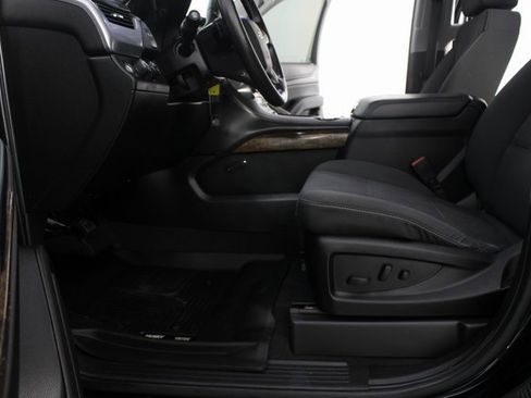 Used 2019 Chevrolet Tahoe LS image 16