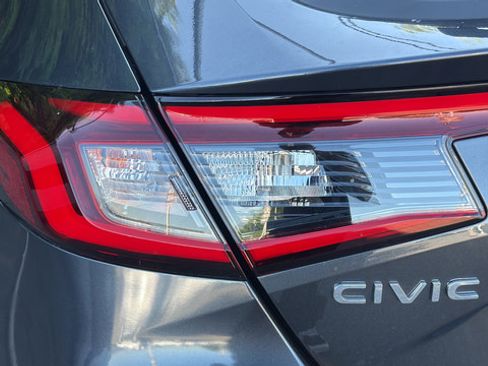 Used 2022 Honda Civic EX-L image 35