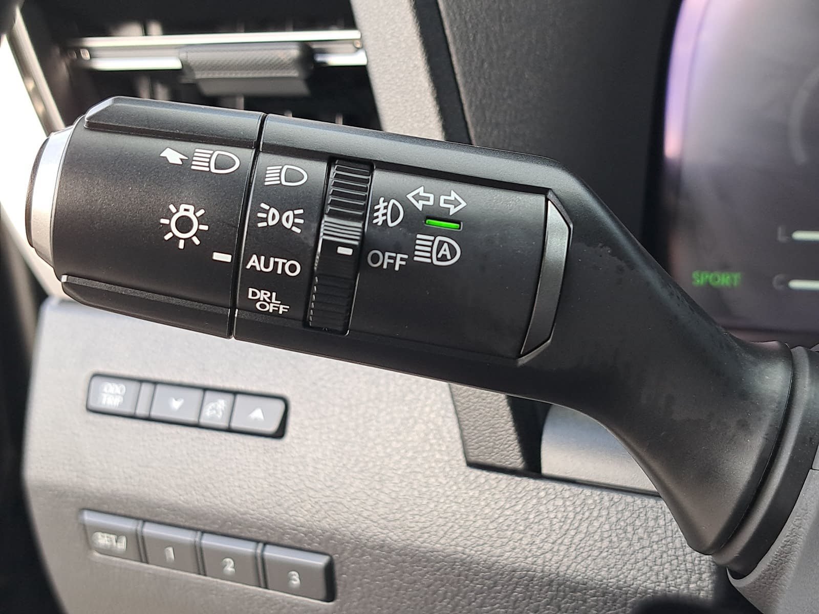 Used 2026 Lexus GX 550 w/ Accessory Package (2T) AWD/4WD image 29
