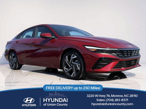 Used 2024 Hyundai Elantra SEL w/ Convenience Package FWD image 1