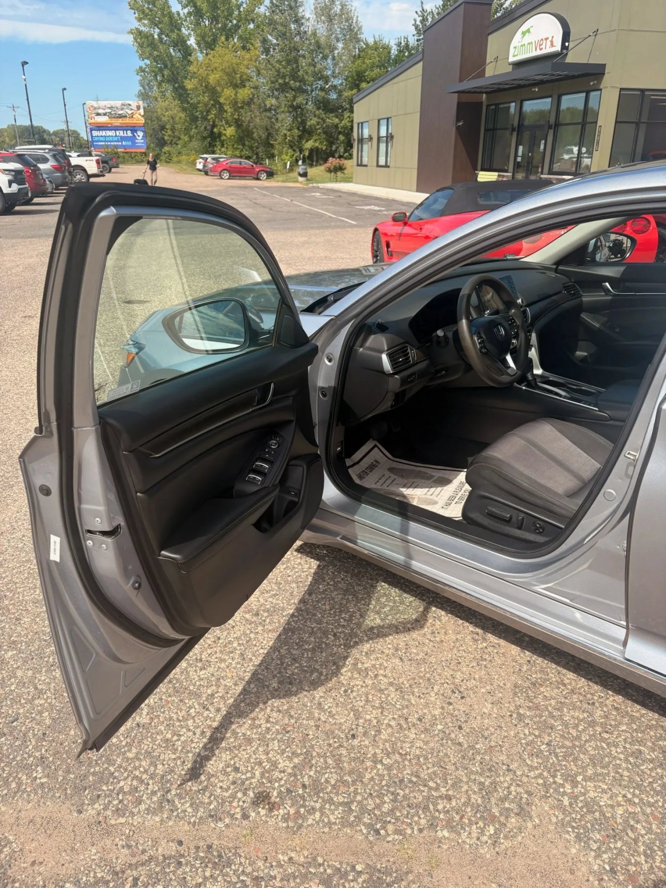 Used 2019 Honda Accord EX image 9