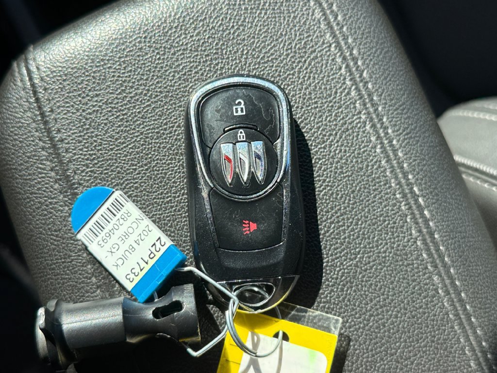 Used 2024 Buick Encore GX Sport Touring AWD/4WD image 41
