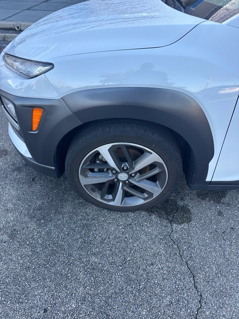 Used 2021 Hyundai Kona Limited FWD image 3