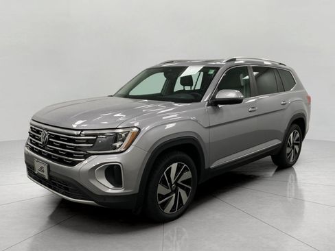 Used 2024 Volkswagen Atlas SEL AWD/4WD image 10