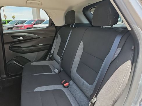 Used 2023 Chevrolet TrailBlazer LT FWD image 21