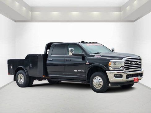 Used 2022 RAM 3500 Limited AWD/4WD image 1