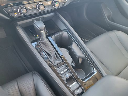 Used 2024 Honda Accord Touring image 21