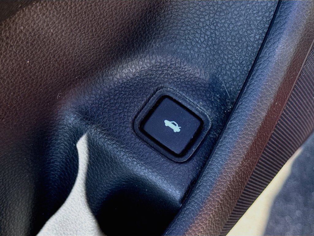 Used 2018 Honda Accord LX image 42