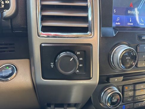 Used 2015 Ford F150 Lariat w/ Equipment Group 502A Luxury image 20