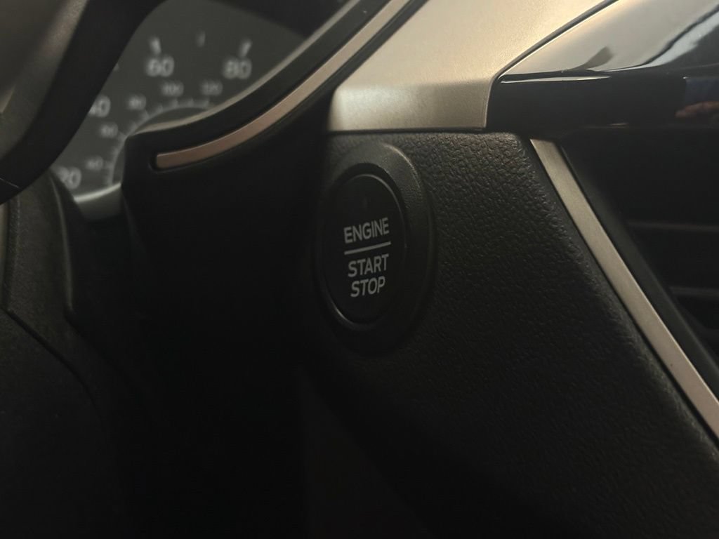 Used 2022 Ford Escape SE AWD/4WD image 20