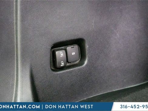 Used 2023 Ford Edge SEL image 36