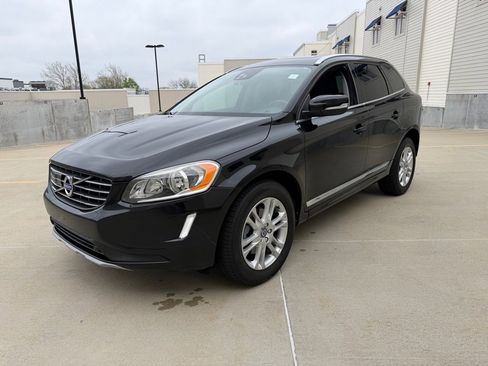 Used 2016 Volvo XC60 T5 Premier image 3
