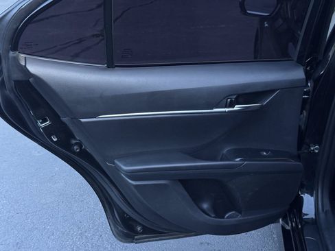 Used 2020 Toyota Camry LE w/ Sunroof Package FWD image 14