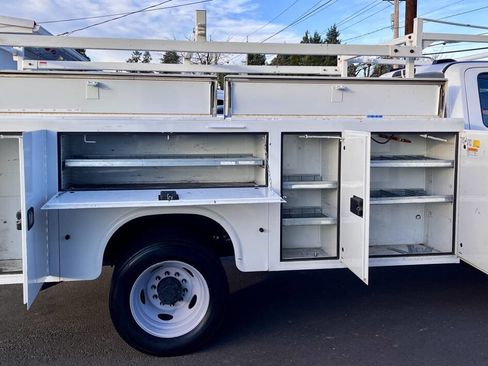 Used 2022 Ford F450 XL image 6