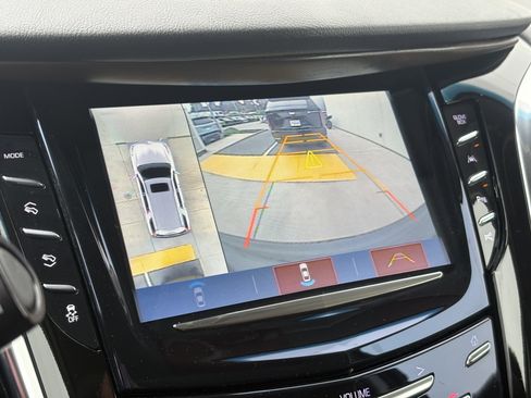 Used 2018 Cadillac Escalade Luxury image 24