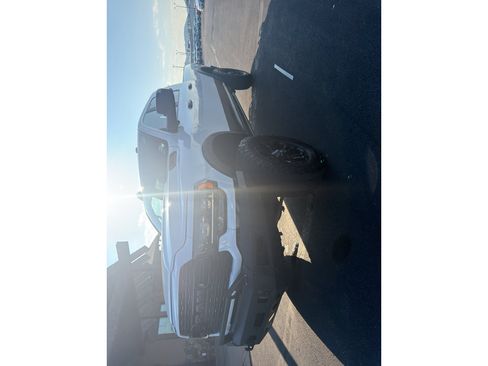 Used 2022 RAM 2500 Limited AWD/4WD image 2