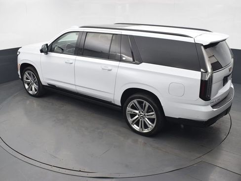 Certified 2026 Cadillac Escalade ESV Sport w/ Touring Package AWD/4WD image 42
