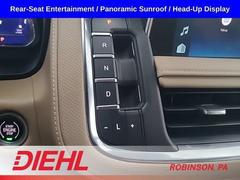 Used 2023 Chevrolet Tahoe Premier AWD/4WD image 15