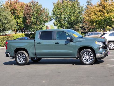 New 2026 Chevrolet Silverado 1500 LT w/ LPO, Dark Essentials Package image 3