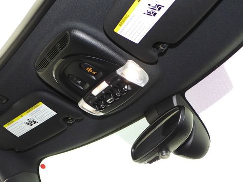 Used 2022 MINI Cooper SE image 18