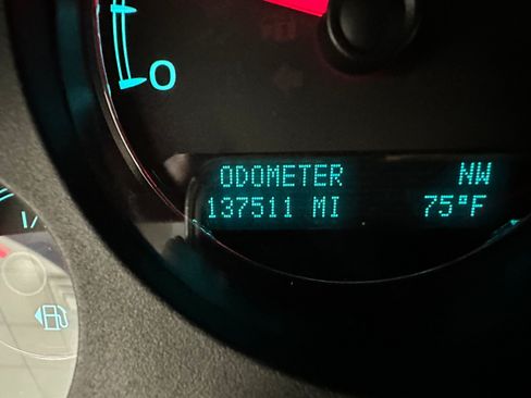 Used 2014 Chevrolet Tahoe LT AWD/4WD image 25