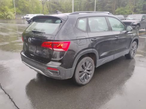 Used 2024 Volkswagen Taos S FWD image 7