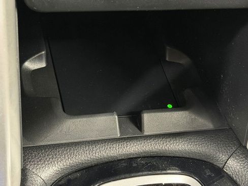 Used 2024 Toyota Corolla Cross AWD Hybrid w/ Moonroof Package image 27