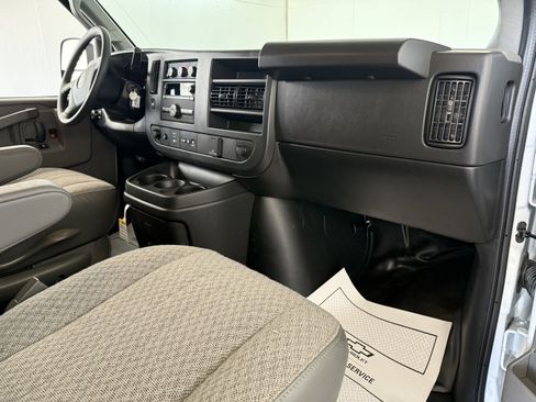 New 2025 Chevrolet Express 3500 w/ Driver Convenience Package image 28