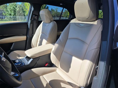 Certified 2025 Cadillac XT4 Premium Luxury image 21