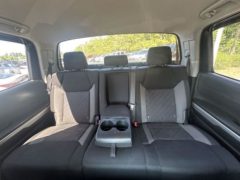 Used 2016 Toyota Tundra SR5 w/ SR5 Upgrade Package AWD/4WD image 12