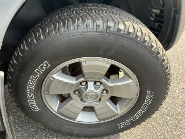 Used 2007 Toyota 4Runner SR5 AWD/4WD image 27
