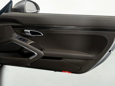 Used 2017 Porsche 911 Turbo S image 45