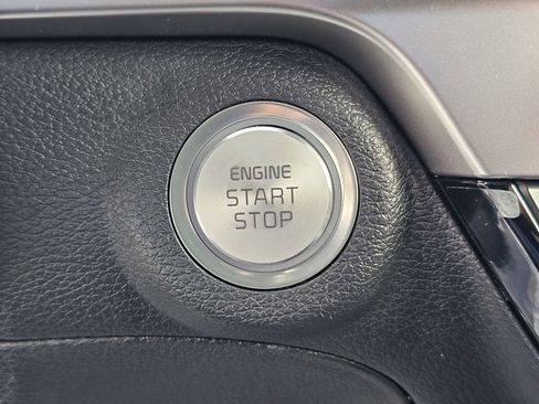 Certified 2025 Kia Telluride EX image 34