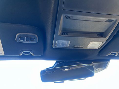 Used 2025 Ford Mustang GT Premium image 17