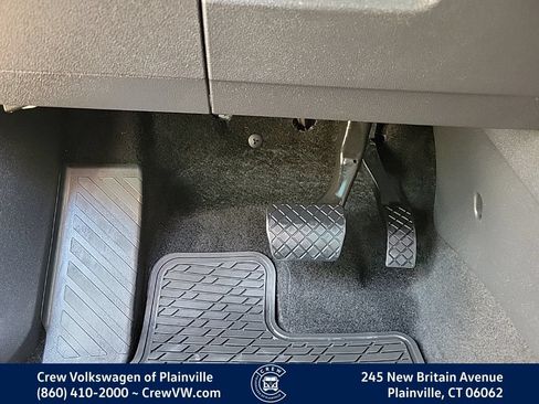 Certified 2023 Volkswagen Tiguan SE w/ Panoramic Sunroof Package AWD/4WD image 40