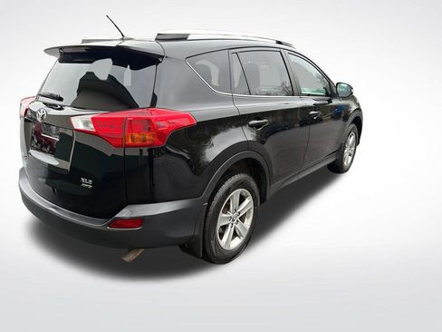 Used 2015 Toyota RAV4 XLE AWD/4WD image 6