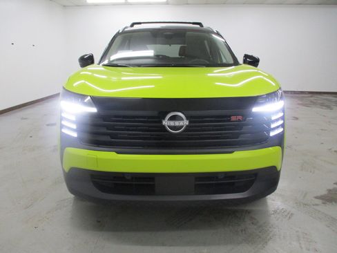 New 2026 Nissan Kicks SR w/ Cold Weather Package image 2
