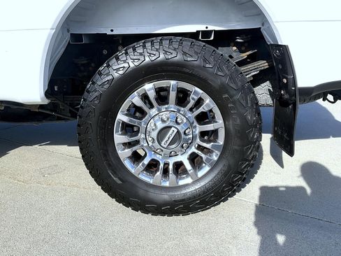 Used 2021 Ford F350 XLT w/ XLT Premium Package image 24