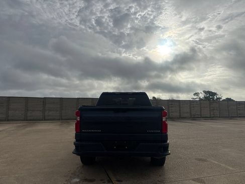 Used 2022 Chevrolet Silverado 1500 Custom RWD image 20