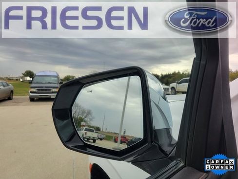 Used 2023 Chevrolet Suburban Premier image 13