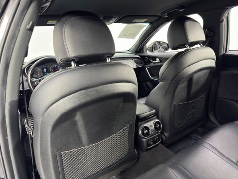 Used 2022 Kia Stinger GT-Line image 33