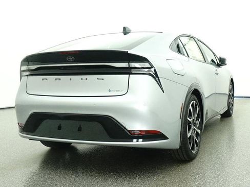 New 2026 Toyota Prius Plug-In Hybrid image 27