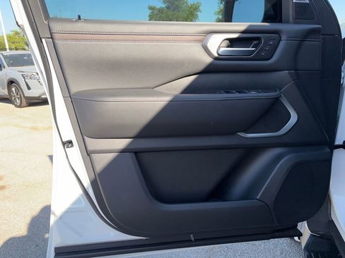 New 2026 Nissan Armada Platinum AWD/4WD image 16