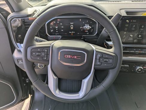 New 2026 GMC Sierra 1500 SLE w/ X31 Off-Road Package AWD/4WD image 17