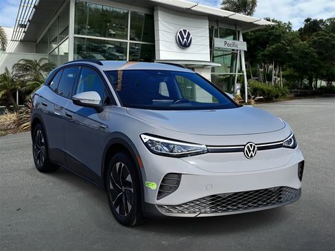 Certified 2022 Volkswagen ID.4 Pro image 3