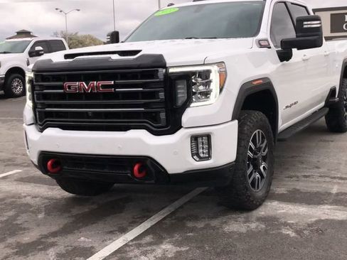 Used 2022 GMC Sierra 3500 AT4 w/ AT4 Preferred Package AWD/4WD image 4