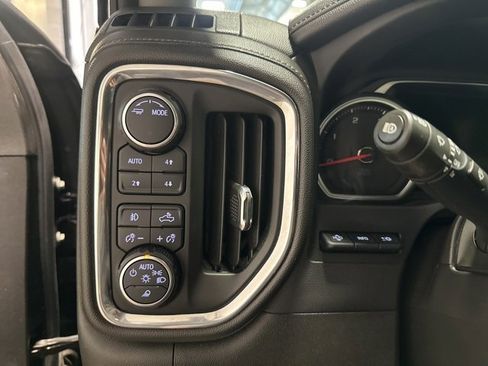 Used 2022 Chevrolet Silverado 2500 LTZ w/ LTZ Plus Package image 20